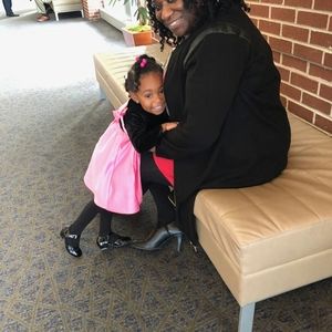 Meet your Posher, Sharon